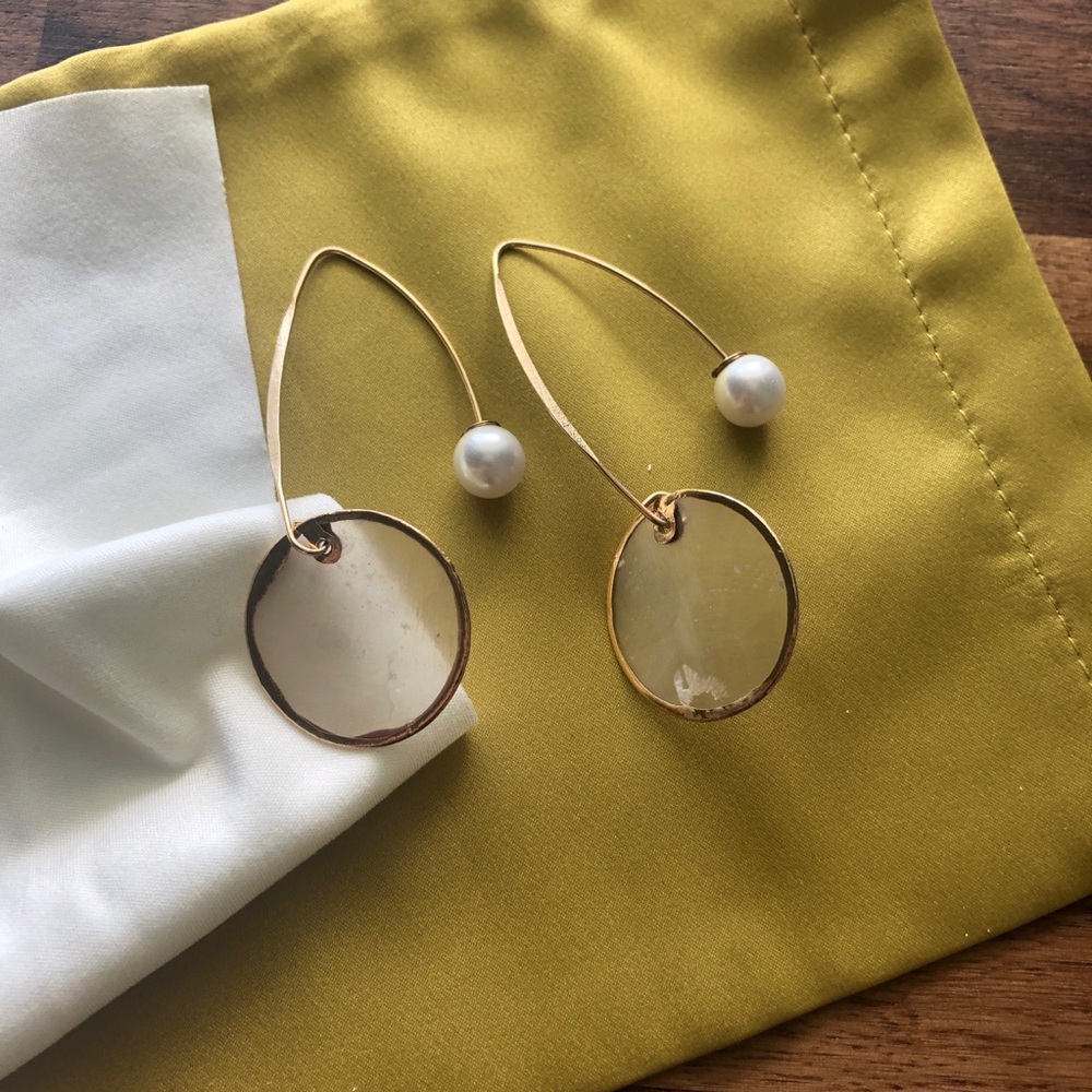 Pearl and shell earrings